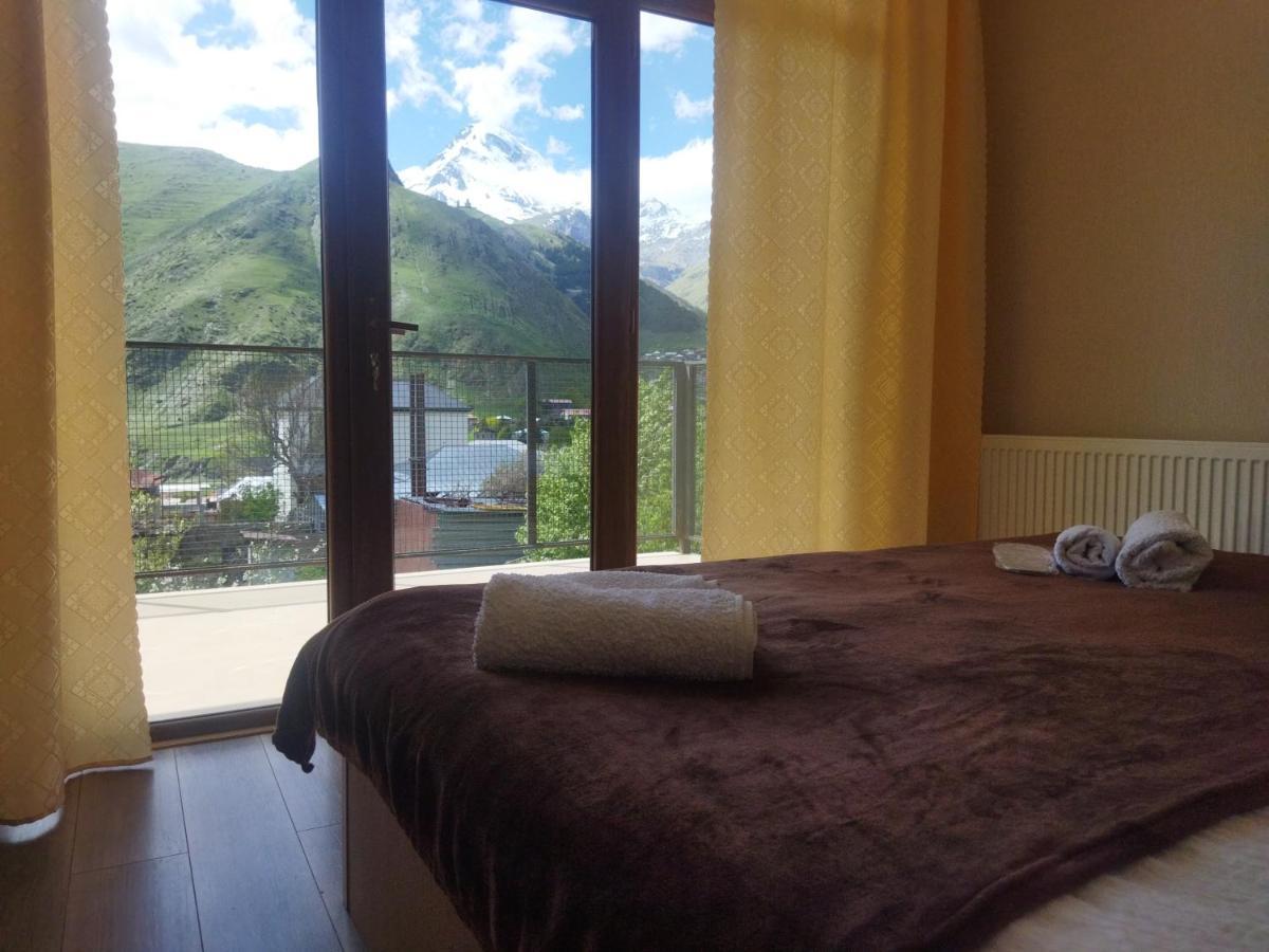 Discover Kazbegi Hotel Екстер'єр фото